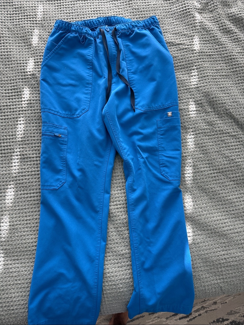 Figs Blue Scrub Set Size Small Top & Small Short Bottom - Picture 6 of 7